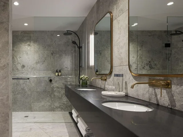 جناح بريميير بسرير كينج، PARKROYAL Monash Melbourne 3/4