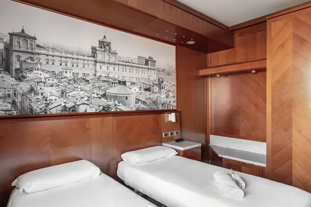 غرفة قياسية بسريرين منفصلين، B&B Hotel Modena 10/12