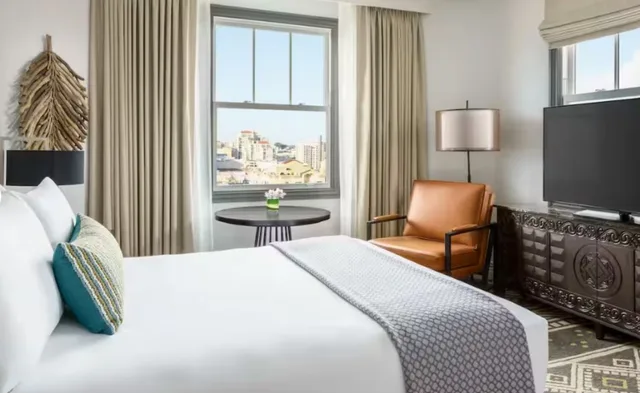 One Queen Room، Hotel Spero 1/3