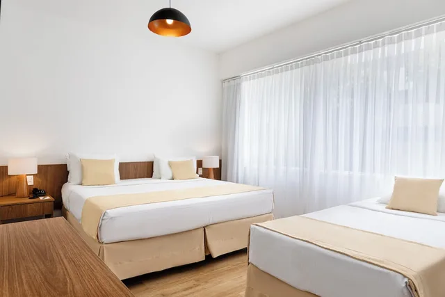 غرفة عائلية، Savoy Othon 2/7