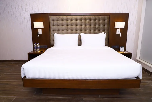غرفة ديلوكس بسرير كوين بإطلالة على المسبح، Devka Beach Resort 8/9