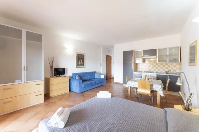 Comfort, Studio, Queen Bed, Sofa, Cristal Blu 3/7