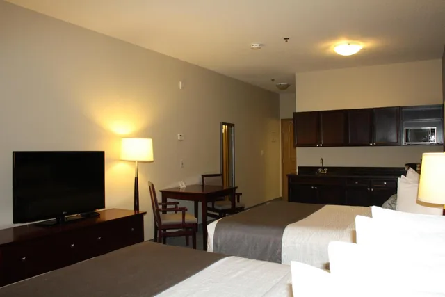 غرفة بسرير كوين، Best Western Rocky Mountain House Inn and Suites 4/6