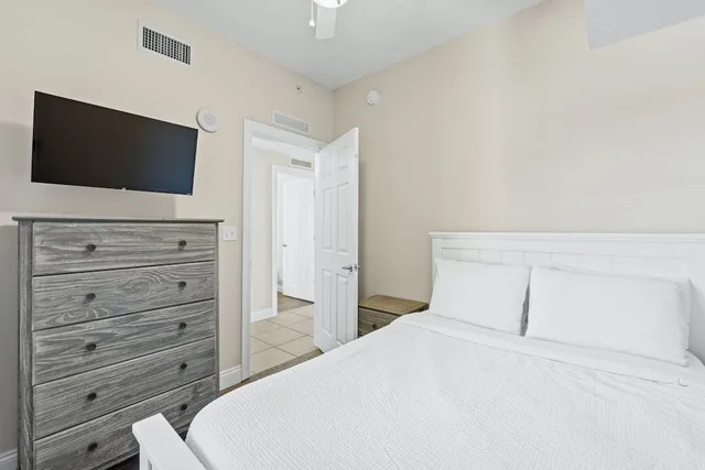 شقة سكنية بسرير كينج وسرير كوين بإطلالة على البحر بـ3 غرف نوم مع أريكة، Calypso Beach Resort By Panhandle Getaways 7/10