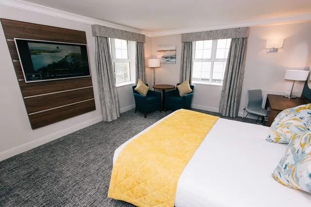 غرفة تنفيذية بسرير كوين، The Grand Malahide 4/7