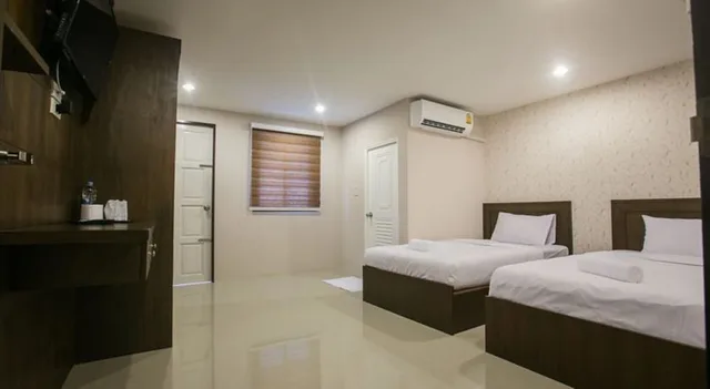 غرفة بسريرين منفصلين بشرفة، The Sleep Phang-Nga 2/3