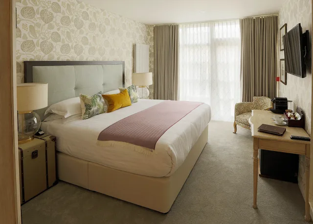 Junior Suite, Nira Caledonia Hotel 1/6