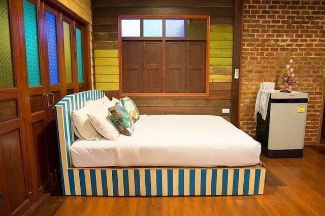 غرفة عائلية بسرير مزدوج وسرير بطابقين، Baan Chompoo Homestay 1/2