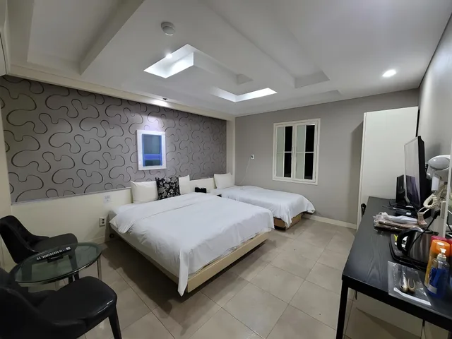 Standard, Multiple Beds، Hotel Tj 2/2
