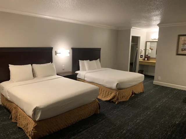 Room, 2 Queen Beds, Stargazer Inn And Suites 9/10