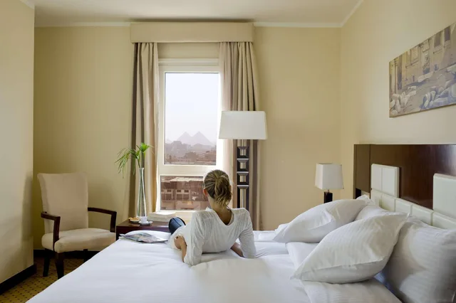 Superior Pyramids View، Barcelo Cairo Pyramids Hotel 3/4