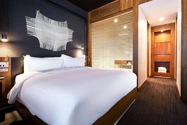 غرفة بريستيج فاخرة بسرير كينج، Le Germain Toronto Hotel 3/5