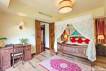 جناح غراند بغرفة نوم واحدة بحوض جاكوزي، Shewe Wana Suite Resort 1/1