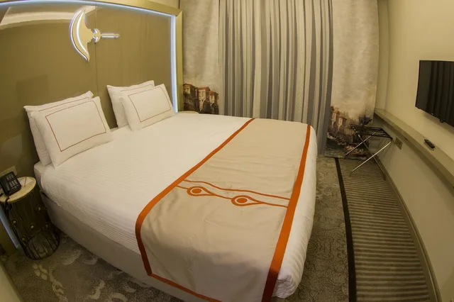 غرفة ديلوكس ركنية بسريرين منفصلين بشرفة، PEYK HOTEL 2/8