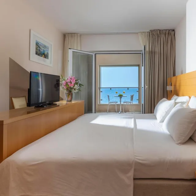غرفة بريميوم عائلية، Family Hotel La Luna – All inclusive 4/9