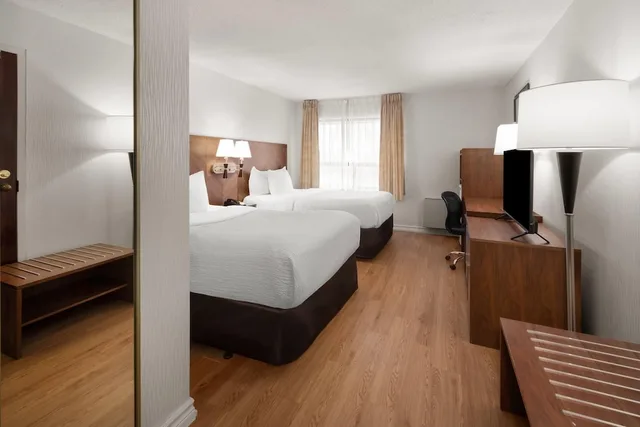 غرفة بسريرين مزدوجين، Ramada by Wyndham Arnprior 4/4