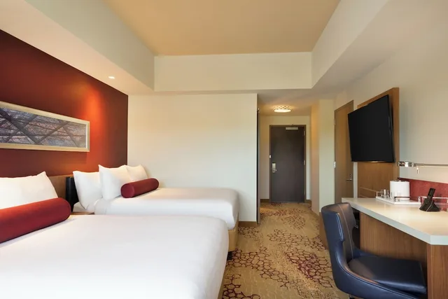 غرفة بسريرين كوين بإطلالة على النهر، The Landing Hotel at Rivers Casino and Resort 1/4