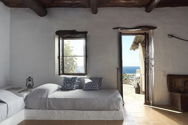 كوخ سوبيريور بسرير كوين وسريرين منفصلين، Koutsounari Traditional Cottages 1/4