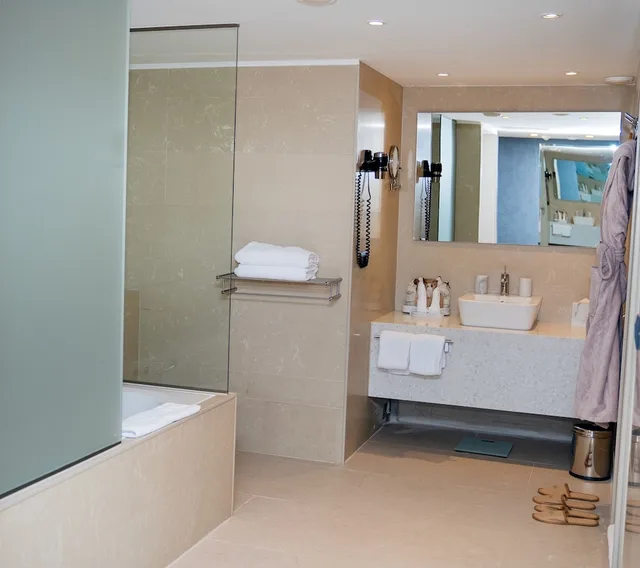 Spa, Suite, King Bed, Sea View، Rixos Premium Dubrovnik 9/10