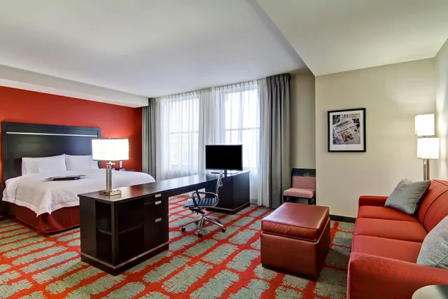 Studio, King Bed, Accessible, Hampton Inn Suites Cincinnati Downtown 3/7