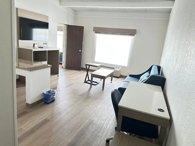جناح بسرير كينج، Baymont by Wyndham Lexington 2/3