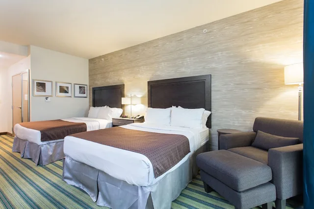 غرفة قياسية بسريرين كوين، Holiday Inn Texarkana Arkansas Conv Ctr 5/10