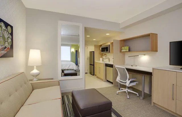 جناح استوديو بريميوم بسريرين كوين، Home2 Suites By Hilton Oxford 2/4