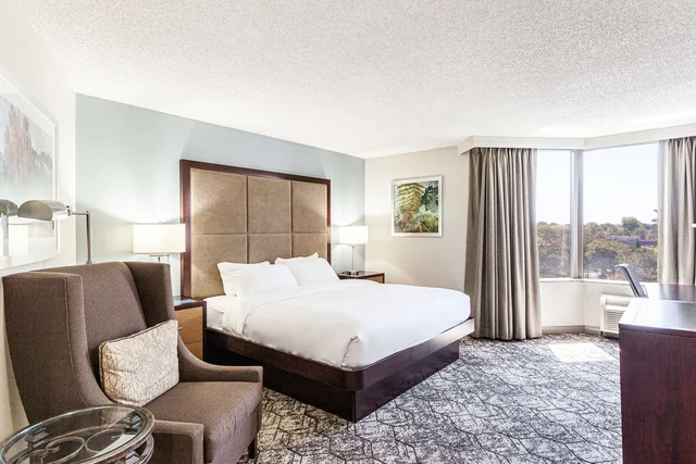 جناح بسرير كينج، Doubletree Memphis 1/5