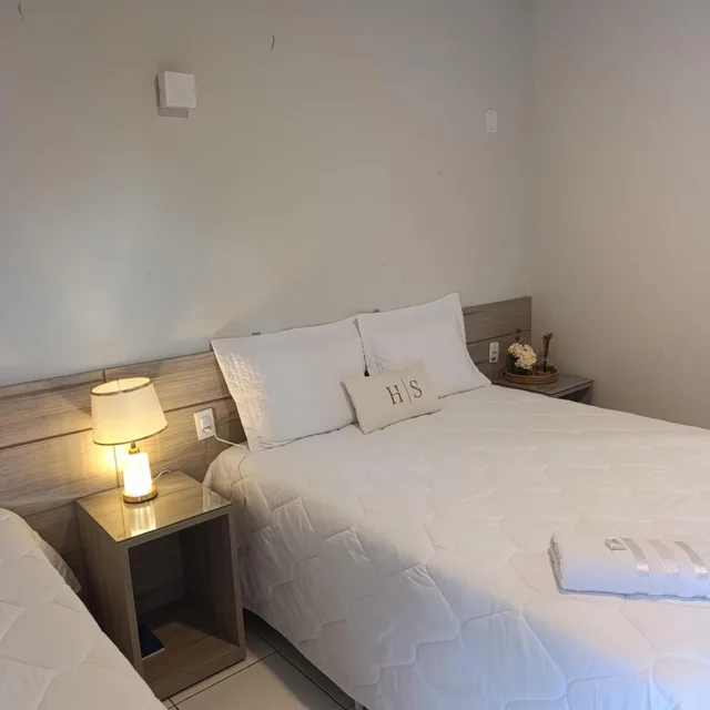 غرفة ثلاثية، Hotel Sabrina 1/6