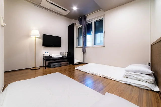 غرفة ديلوكس بفرشتي فوتون، Soo Song Guest House 5/10