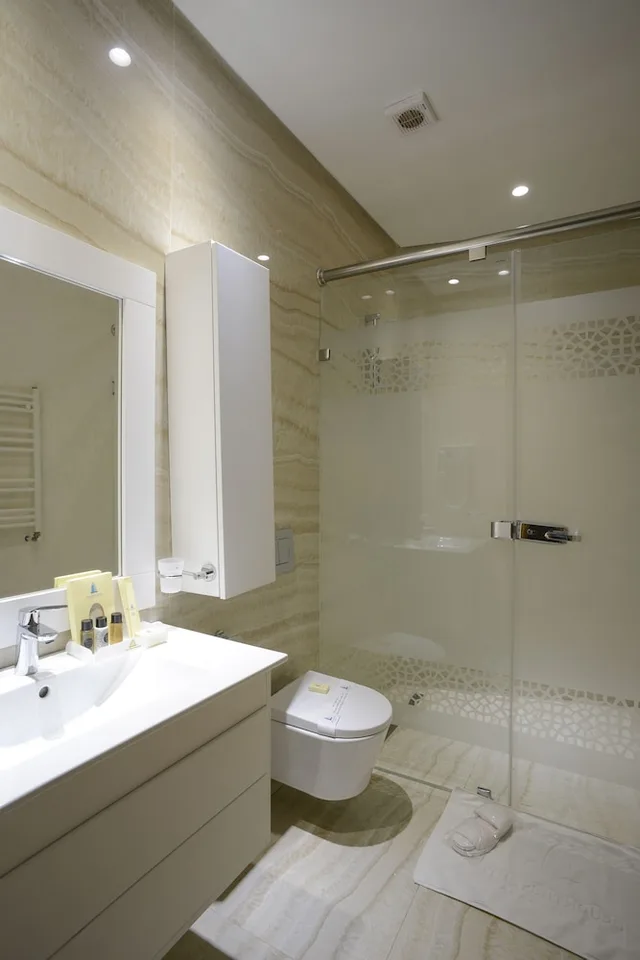 Standard, Queen Bed, The Penthouse Appart Hotel 5/7