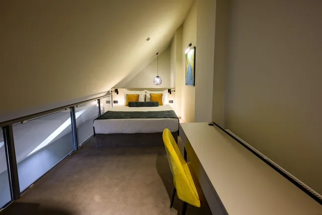 جناح دوبلكس بسرير كينج مع أريكة، Artloft Hotel 3/6