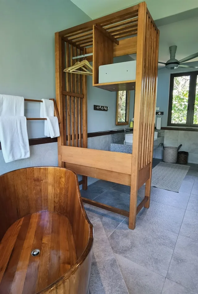 فيلا فاخرة بسريرين منفصلين وسريرين كينج بإطلالة على البحر بـ3 غرف نوم بمسبح خاص، Ambong Pool Villas 8/10