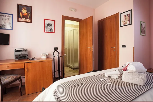 غرفة قياسية بسرير مزدوج، Hotel Cine Holiday 6/10