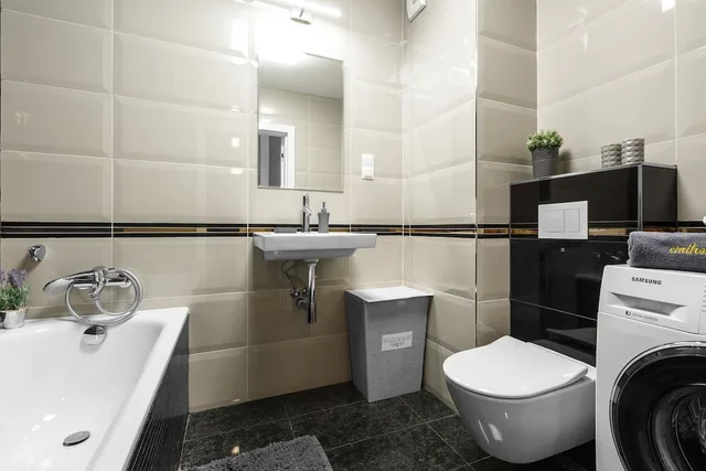 شقة بريميوم بسرير كوين بشرفة بغرفة نوم واحدة مع أريكة، Emihouse Apartamenty Rzeszow 4/4