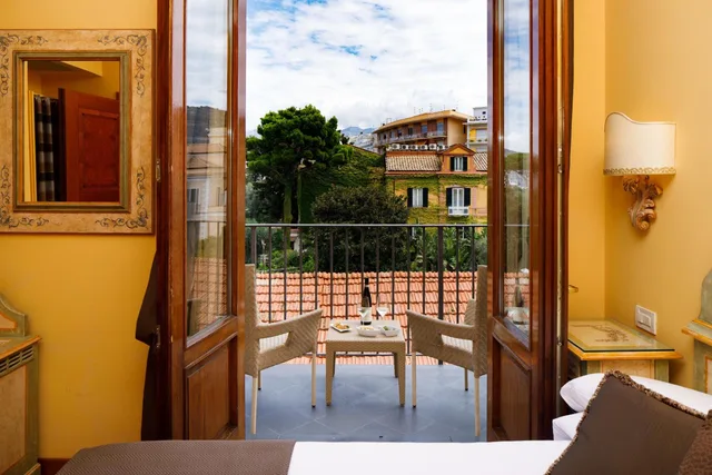 غرفة ديلوكس بإطلالة على البحر مفردة بسرير مزدوج، Hotel Palazzo Guardati 7/7