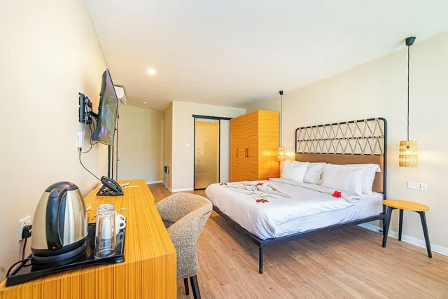 غرفة بريميوم بسرير كوين بإطلالة على الحديقة، Kombo Beach Resort 7/10
