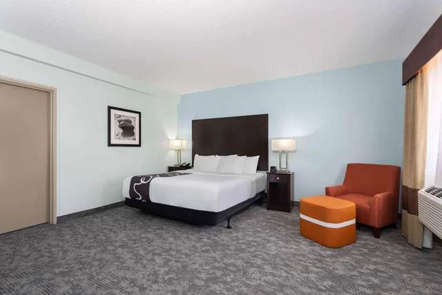 جناح بسرير كينج، La Quinta Inn & Suites by Wyndham Bonita Springs Naples N. 1/2