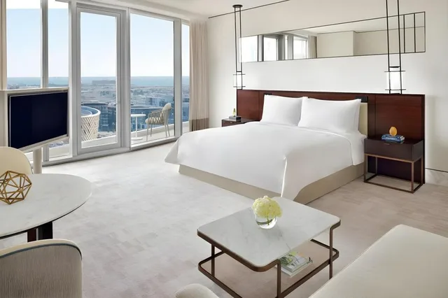 جناح جونيور بسرير كينج، Address Sky View, Downtown Dubai 2/7