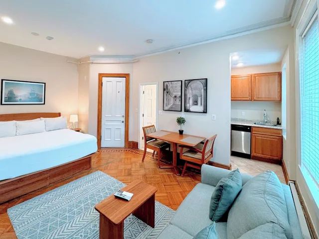 استوديو بريميوم بسرير كوين مع أريكة بمطبخ، Copley House 2/7