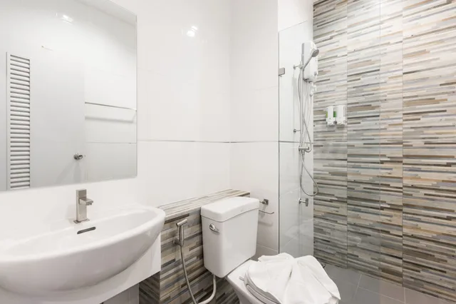 Superior, Twin Beds, Evergreen Suite Hotel 6/6