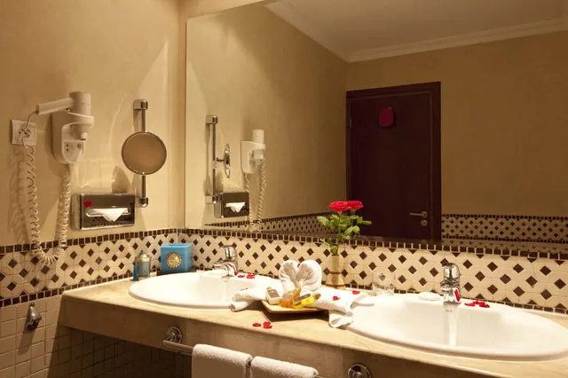 غرفة قياسية بإطلالة على المسبح، Grand Mogador Menara 4/4