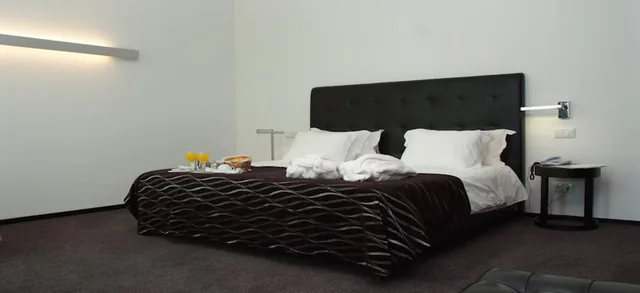جناح، Axis Viana Business And Spa 2/2