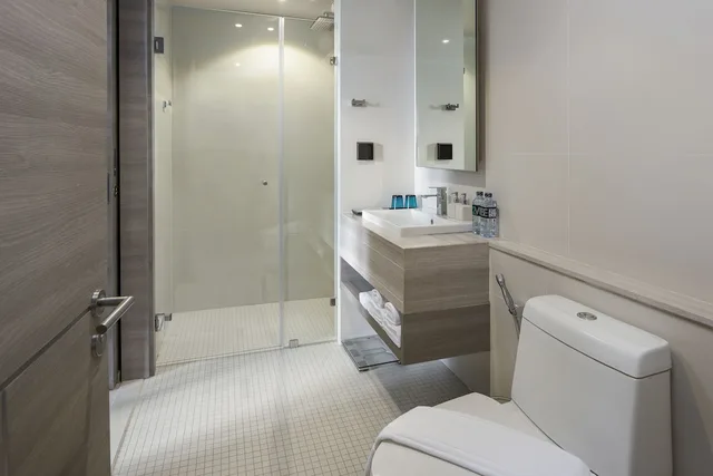 Executive, King Bed, Sea View, Seaphere Pattaya Hotel 7/8