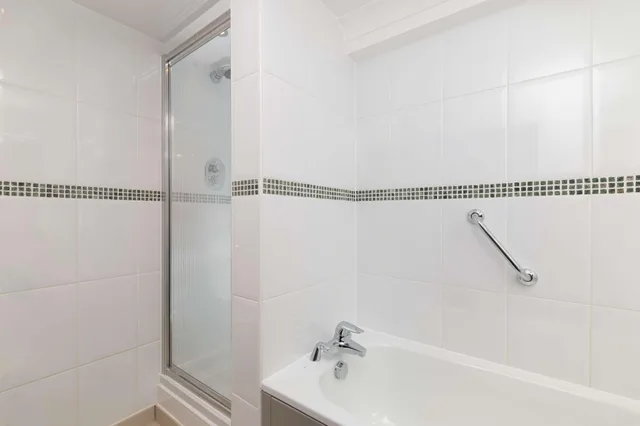 Executive, Double Bed, Hilton Birmingham Metropole 5/6