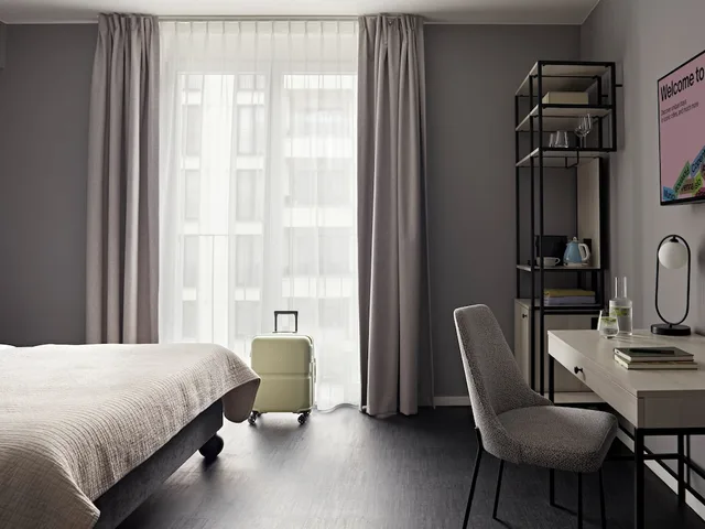 Medium, Queen Bed، Numa | Boxer Rooms & Apartments 3/10