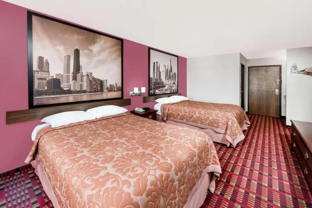 غرفة ديلوكس بسريرين مزدوجين، Super 8 by Wyndham Paris IL 4/8