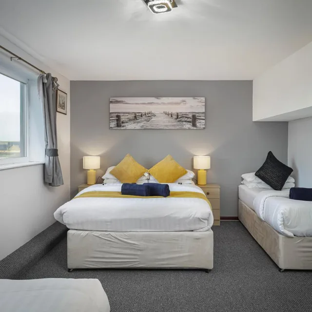 غرفة ثلاثية، Royal Oakwell Hotel 2/10