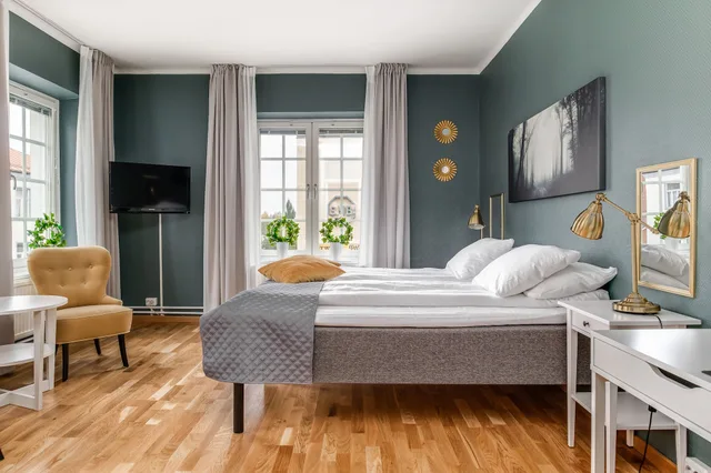 Room, Twin Beds, Ludvika Stadshotell 2/2