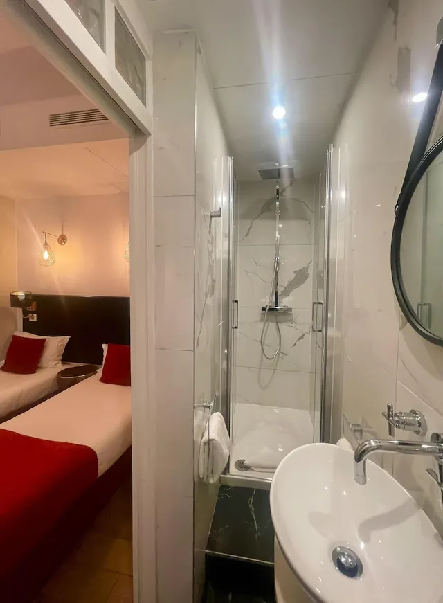 غرفة عائلية بسريرين منفصلين، EIFFEL RIVE GAUCHE 8/10